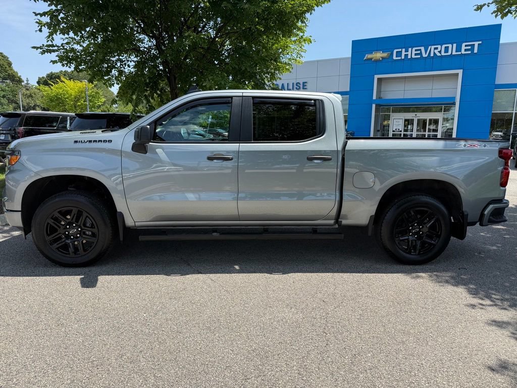 Used 2026 Chevrolet Silverado 1500 Custom w/ LPO, Dark Essentials Package AWD/4WD image 2