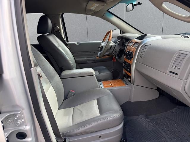 Used 2007 Chrysler Aspen Limited AWD/4WD image 14