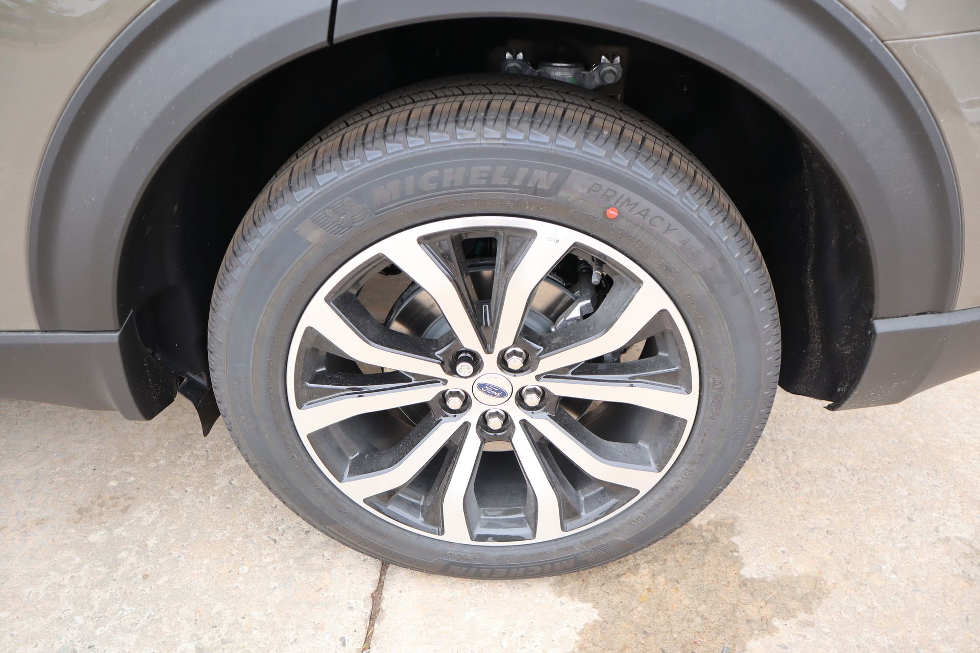 New 2026 Ford Explorer ST-Line w/ Premium Package RWD image 22