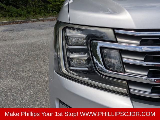 Used 2018 Ford Expedition Max Limited w/ Equipment Group 301A AWD/4WD image 9
