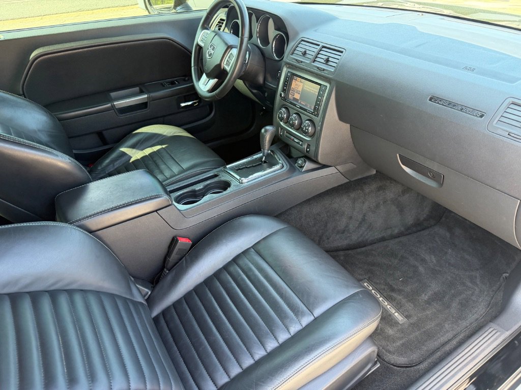 Used 2012 Dodge Challenger R/T image 23