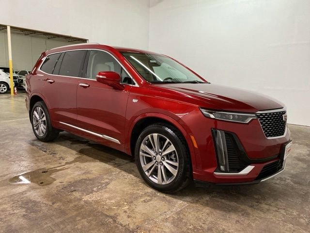Used 2023 Cadillac XT6 Premium Luxury w/ Technology Package AWD/4WD image 7