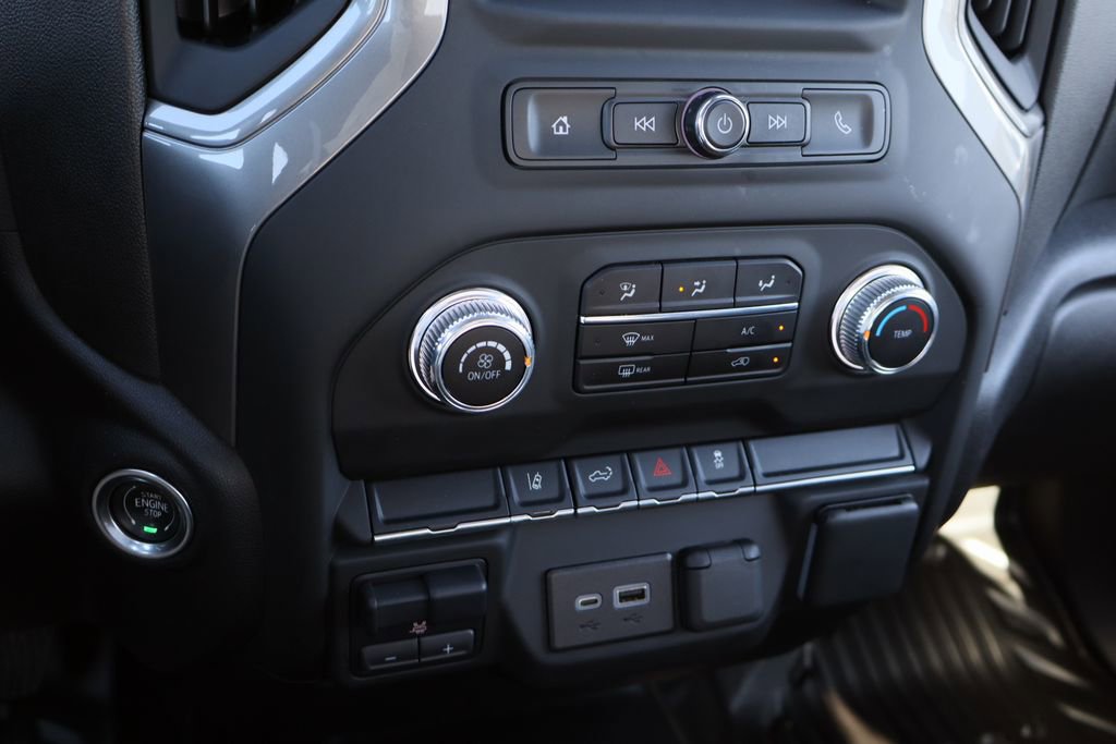 Used 2024 GMC Sierra 2500 Pro w/ Convenience Package image 17