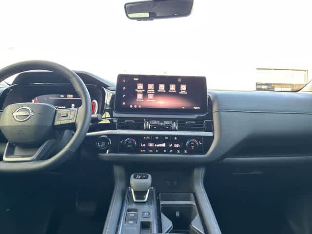 Used 2026 Nissan Pathfinder SL w/ SL Premium Package FWD image 30