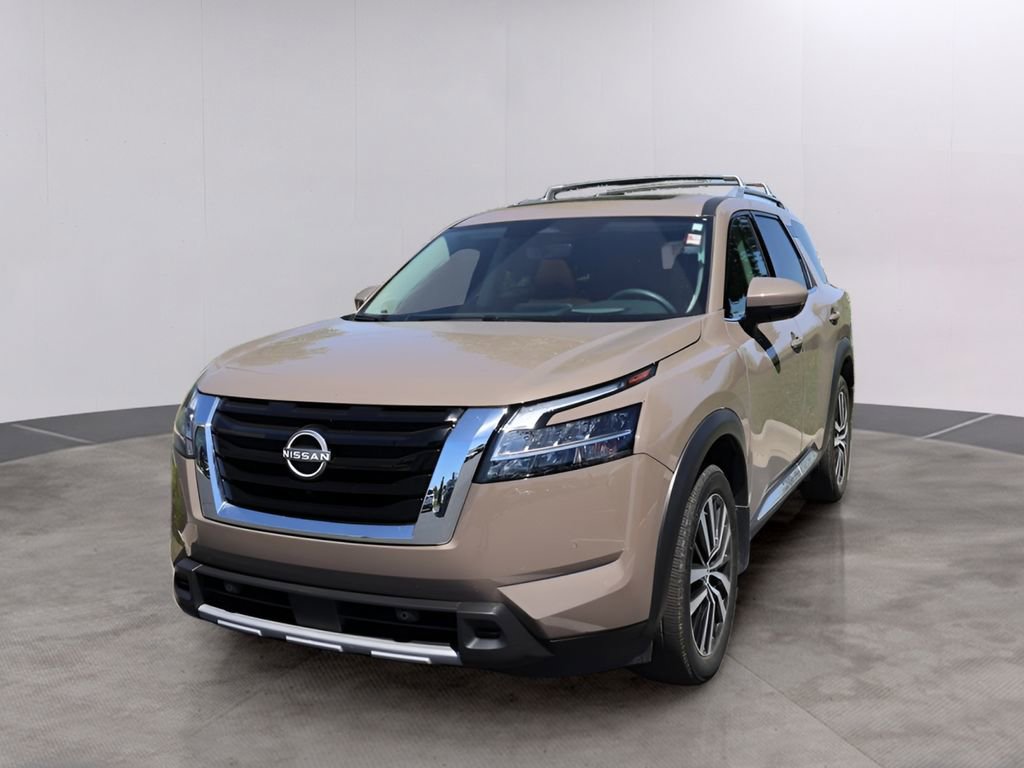 Used 2024 Nissan Pathfinder Platinum w/ Cargo Package