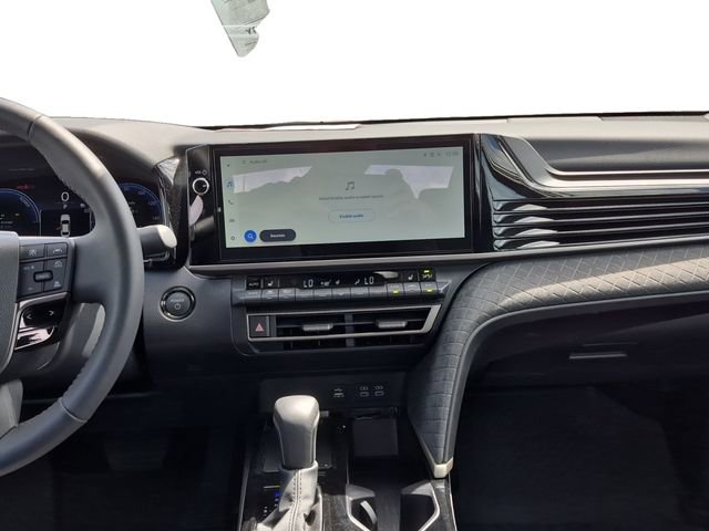 Used 2025 Toyota Camry XLE image 11