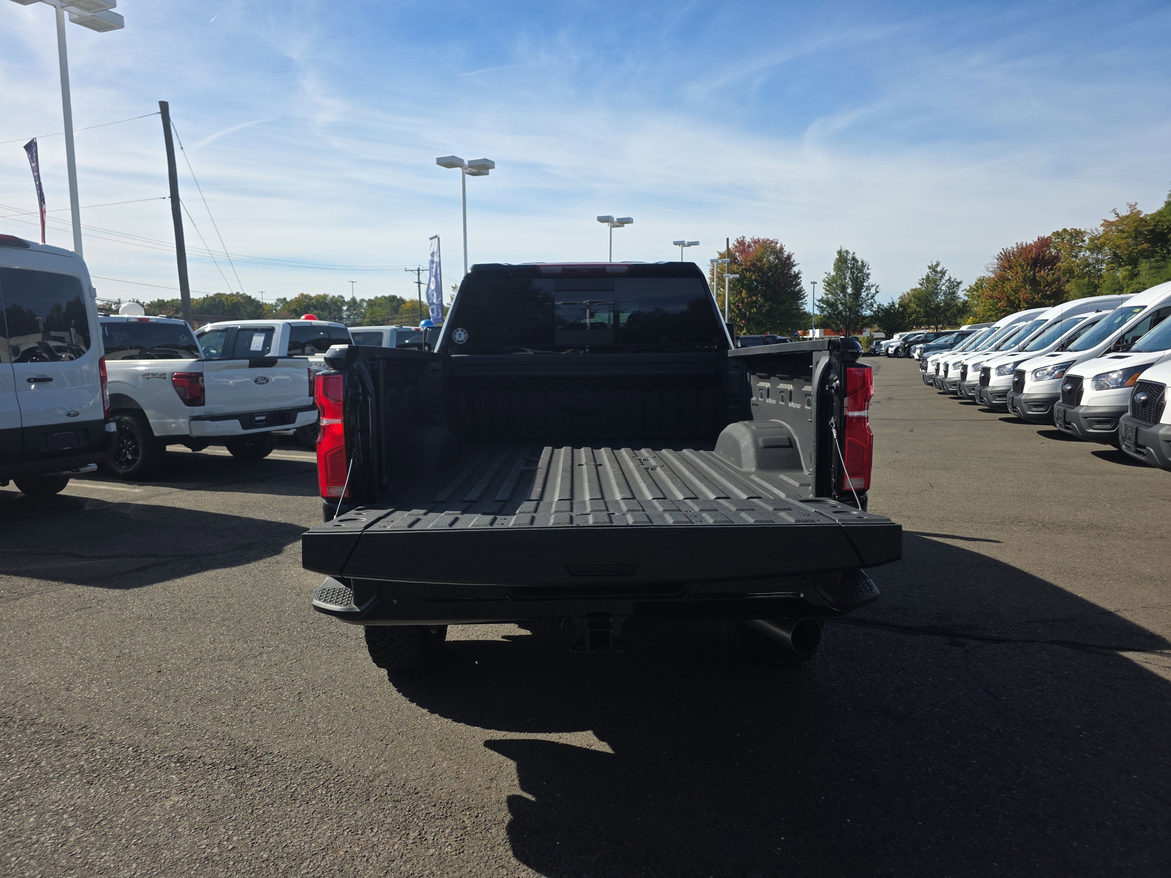 Used 2025 Chevrolet Silverado 3500 LTZ w/ LTZ Plus Package image 18