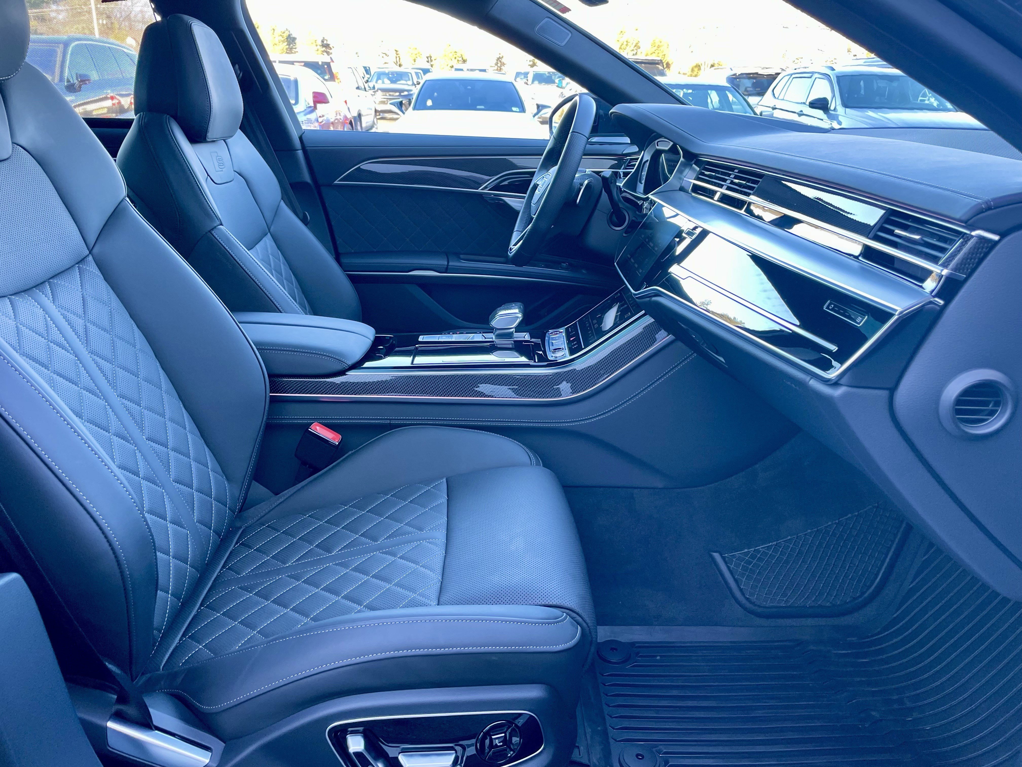 Used 2025 Audi S8 image 15
