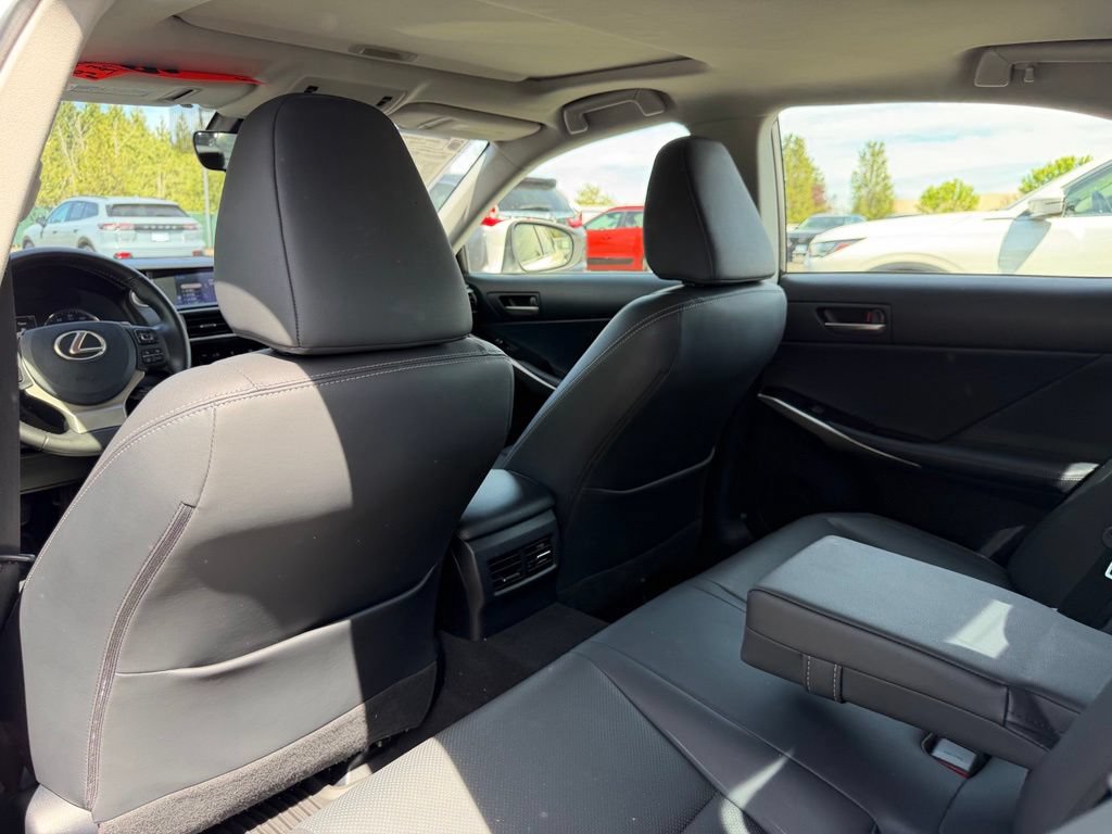 Used 2018 Lexus IS 300 AWD w/ Comfort Package image 32