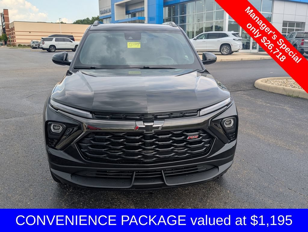 Used 2025 Chevrolet TrailBlazer RS w/ Convenience Package AWD/4WD image 2