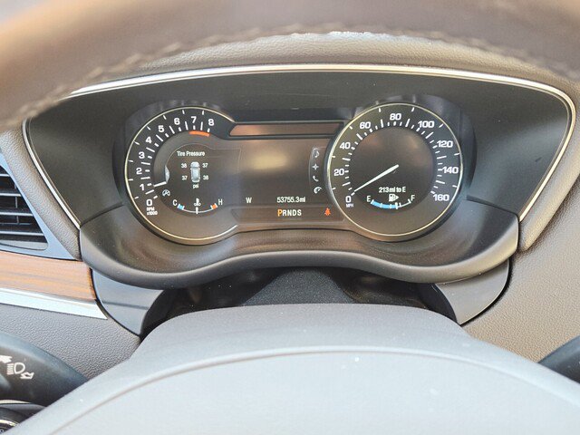 Used 2019 Lincoln MKC Select w/ Select Plus Package image 12