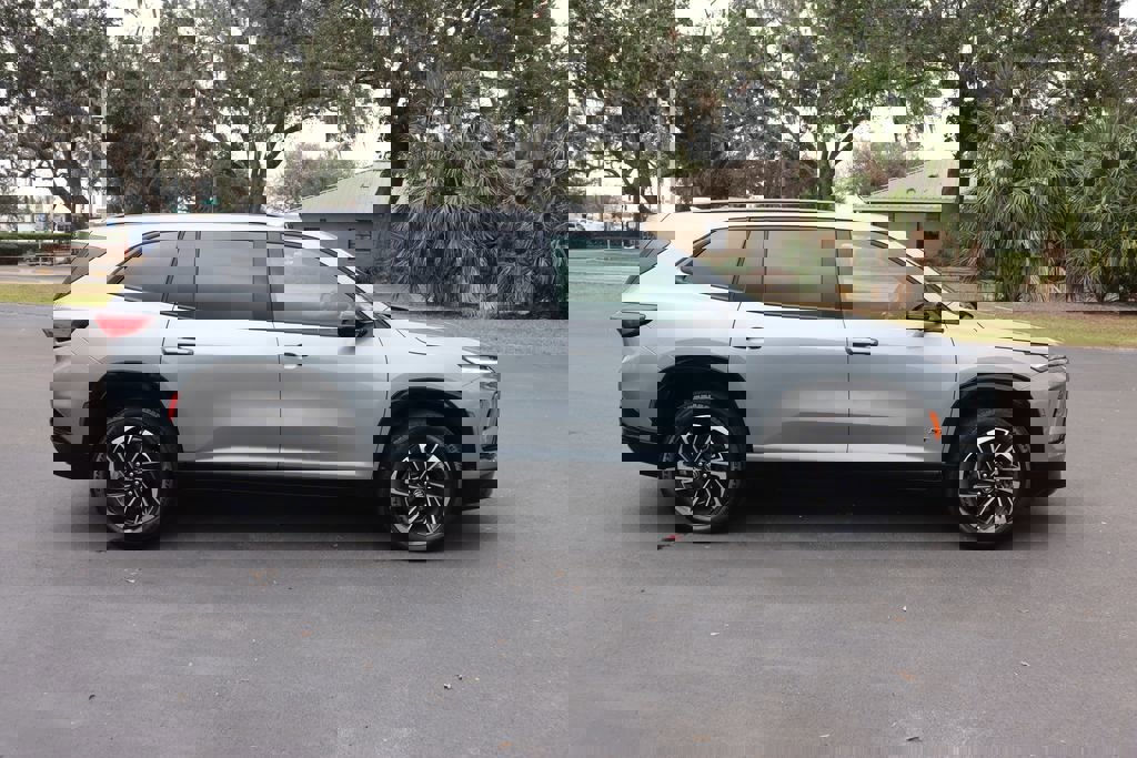 New 2025 Buick Enclave Sport Touring w/ Super Cruise Package image 3