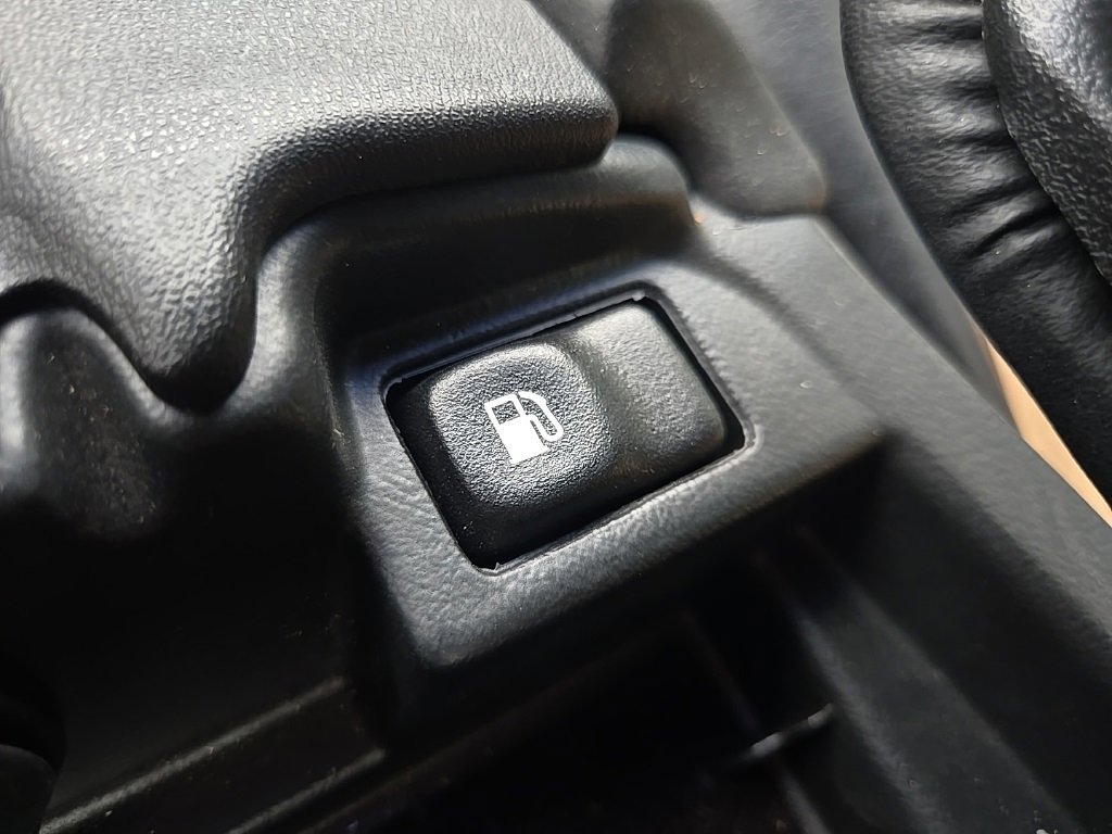 Used 2003 Chevrolet Corvette Convertible w/ Preferred Equipment Group1 image 59