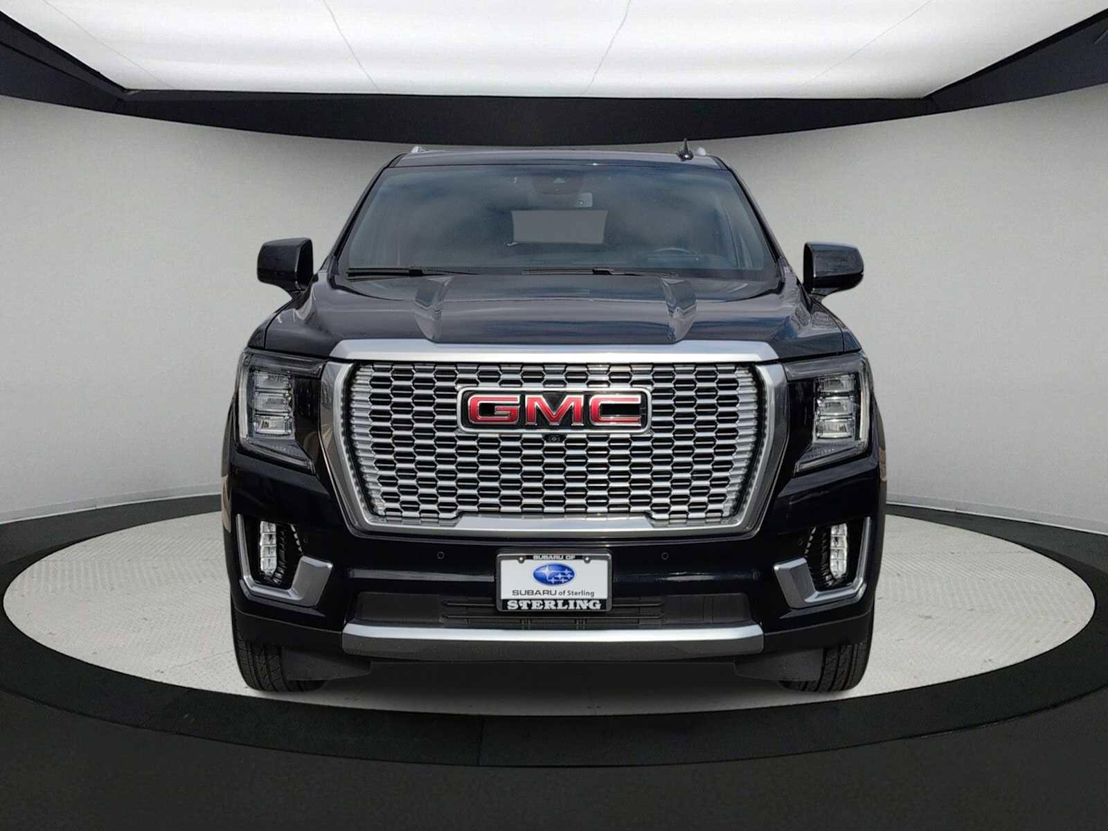 Used 2024 GMC Yukon XL Denali image 3