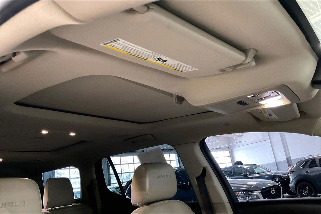 Used 2017 GMC Acadia Denali w/ LPO, Floor Liner Package AWD/4WD image 22