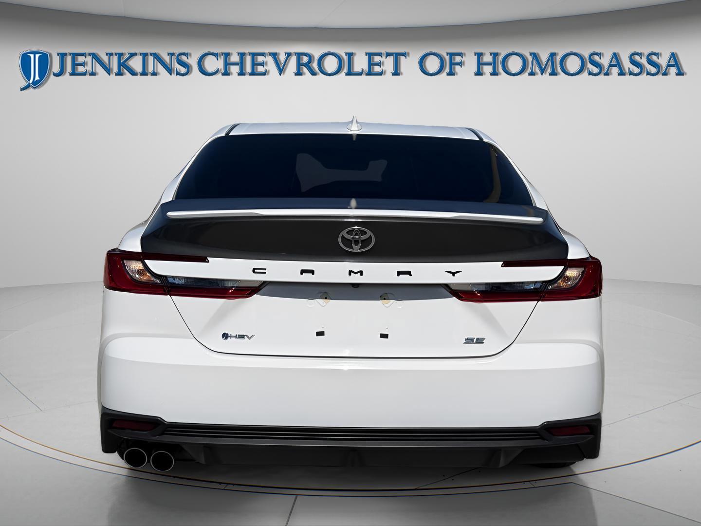 Used 2025 Toyota Camry SE w/ Convenience Package image 6