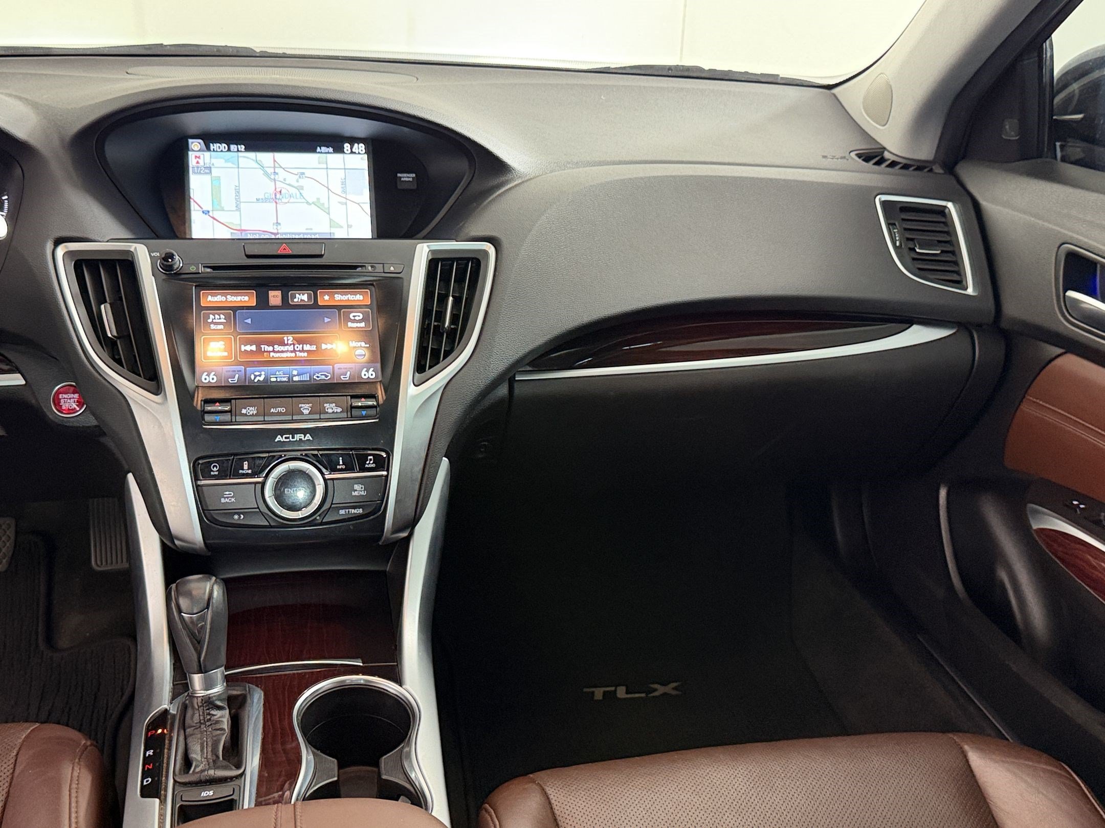 Used 2015 Acura TLX w/ Technology Package FWD image 30