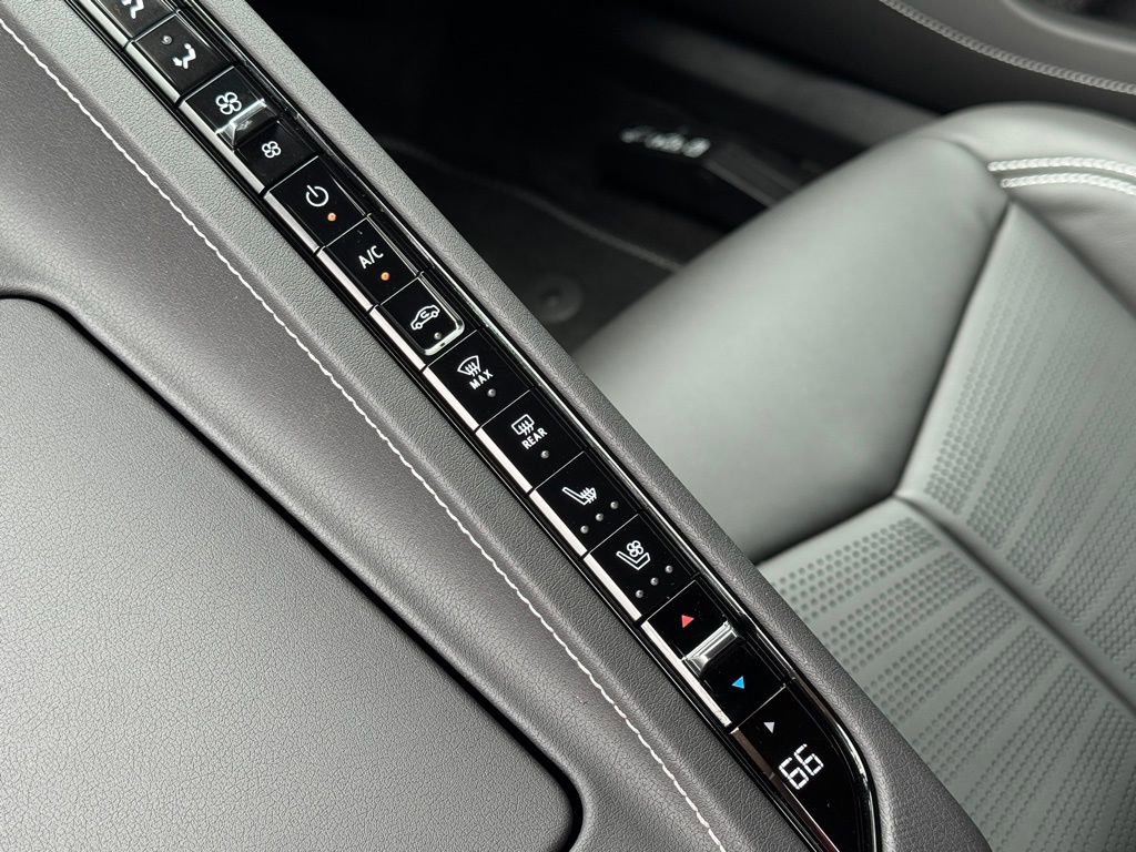 Used 2025 Chevrolet Corvette Z06 w/ Battery Protection Package image 65