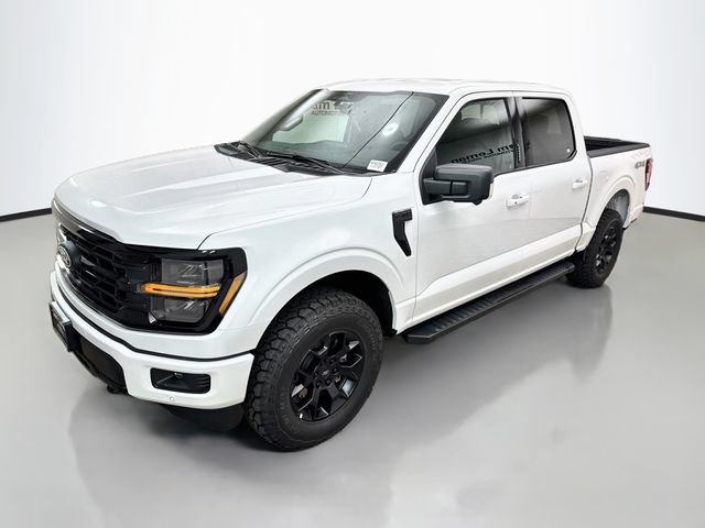 New 2026 Ford F150 XLT w/ Equipment Group 302A MID AWD/4WD image 3