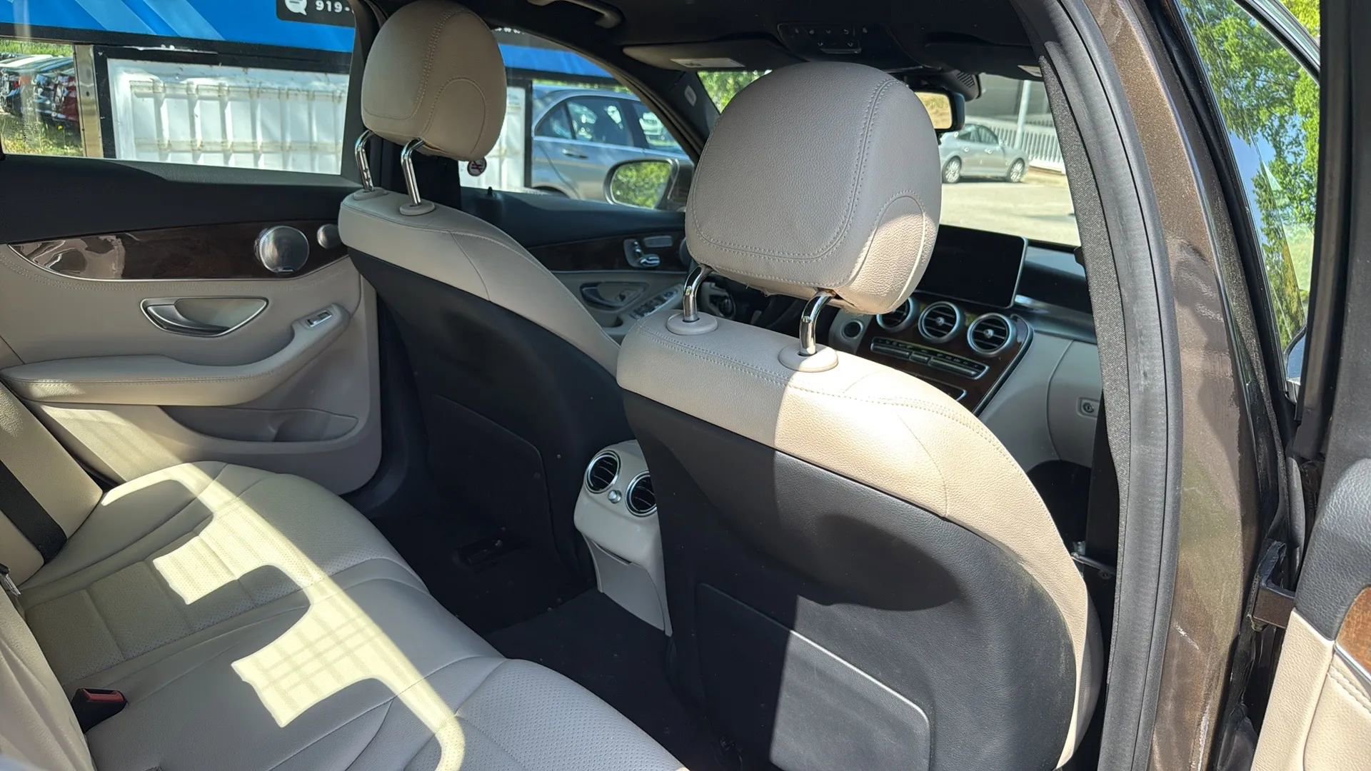 Used 2015 Mercedes-Benz C 300 4MATIC Sedan image 19