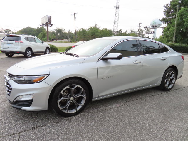 Used 2020 Chevrolet Malibu LT FWD image 12