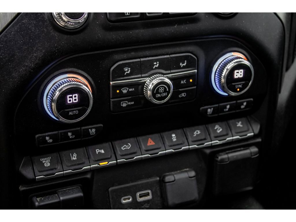 Used 2023 GMC Sierra 3500 Denali w/ Denali Ultimate Package image 32