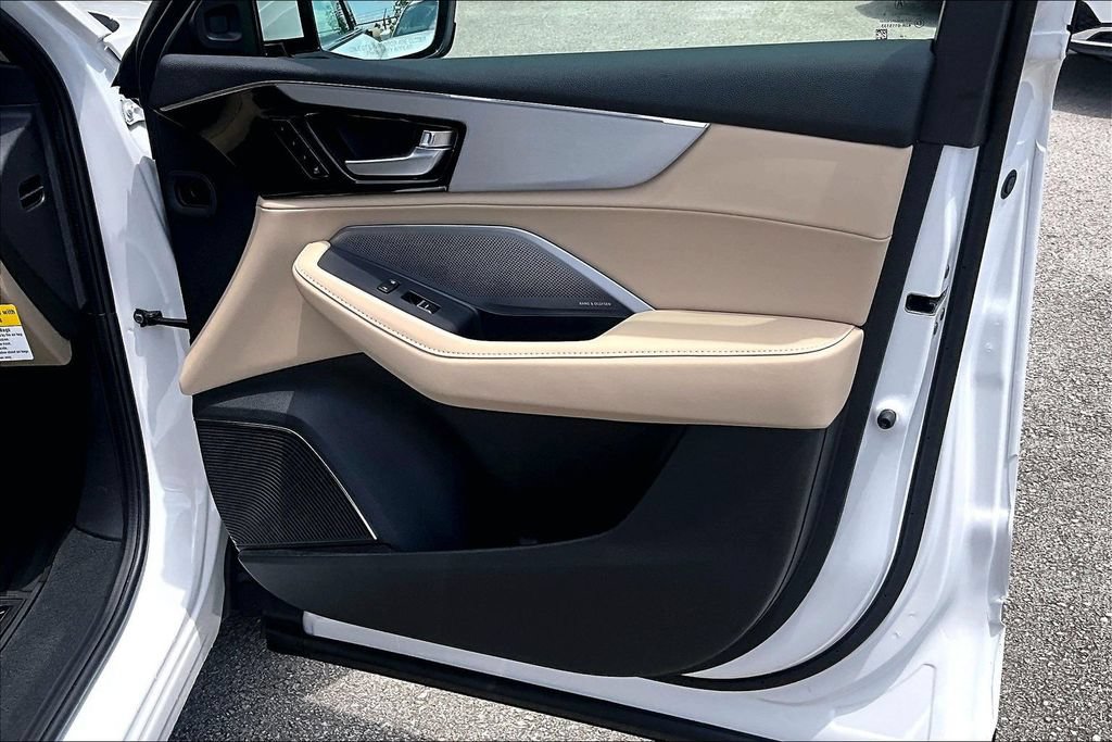 New 2026 Acura MDX w/ Technology Package FWD image 9