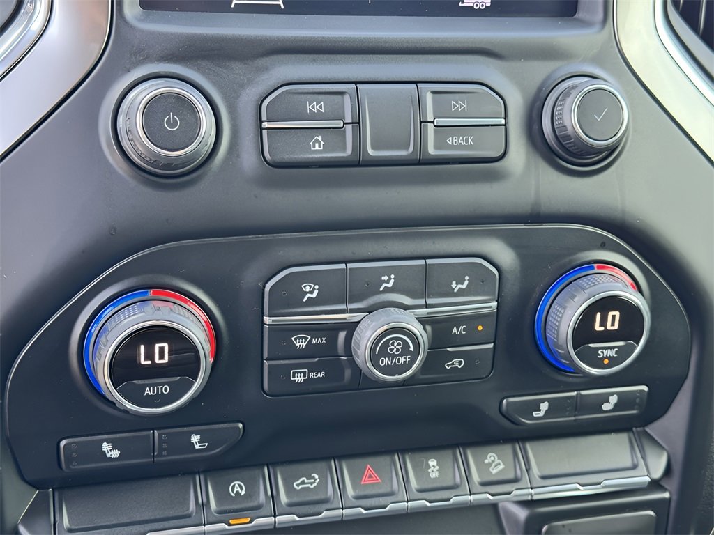 Used 2021 Chevrolet Silverado 1500 RST image 18