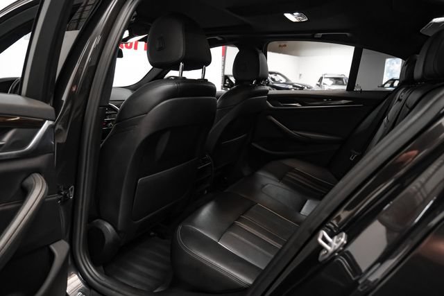 Used 2018 BMW 540i RWD image 37