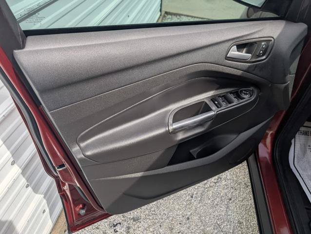 Used 2016 Ford Escape SE FWD image 6
