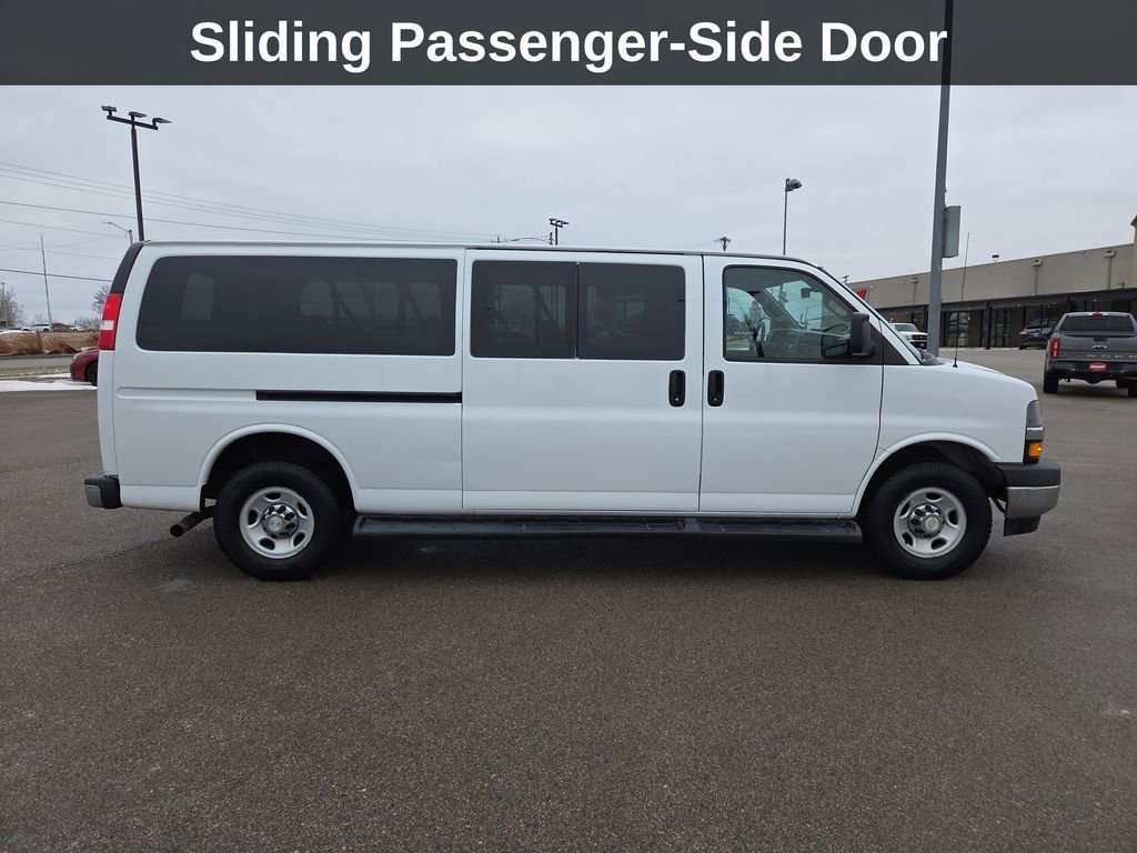 Used 2020 Chevrolet Express 3500 LT w/ LT Preferred Equipment Group image 8