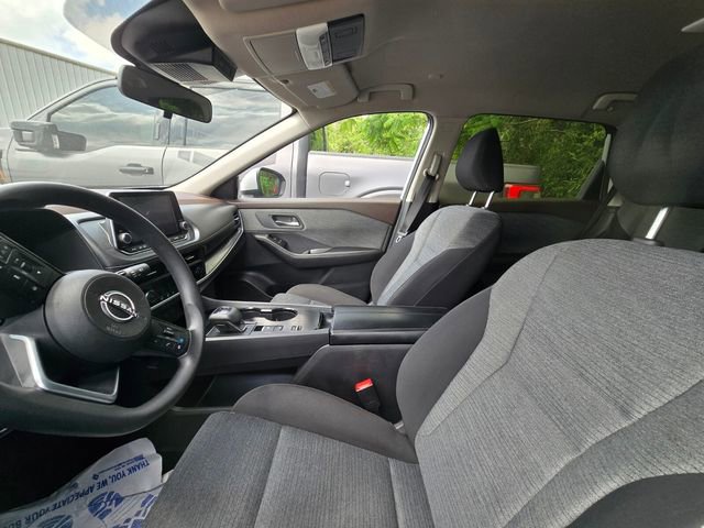 Used 2023 Nissan Rogue SV FWD image 10