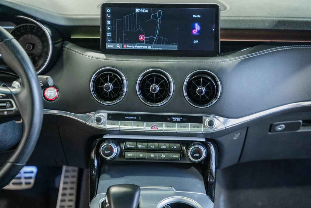 Used 2022 Kia Stinger GT2 AWD/4WD image 19