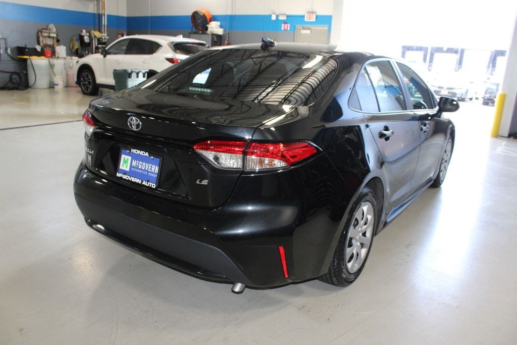 Used 2022 Toyota Corolla LE FWD image 38