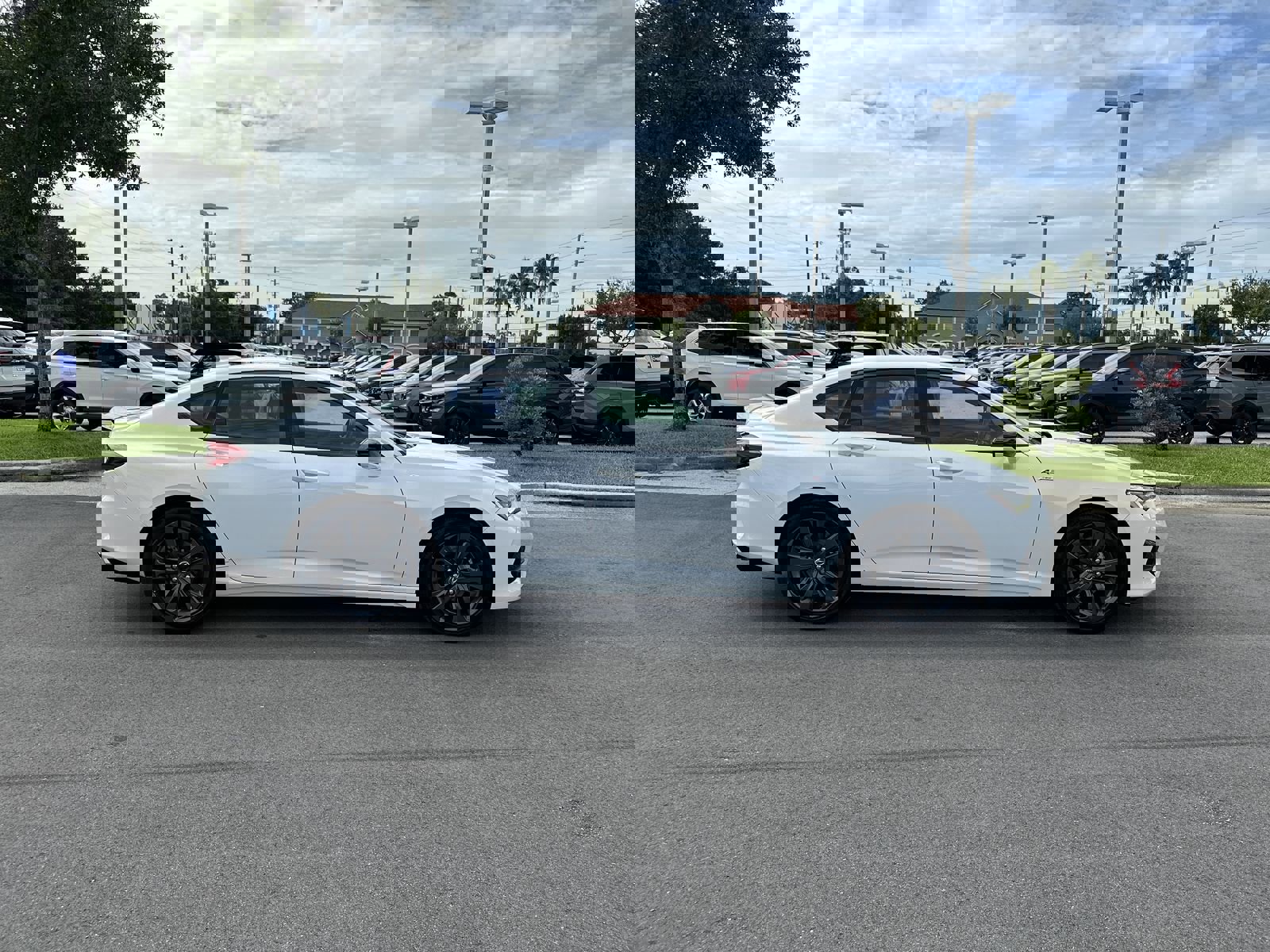 Used 2022 Acura TLX w/ A-SPEC Pkg image 8