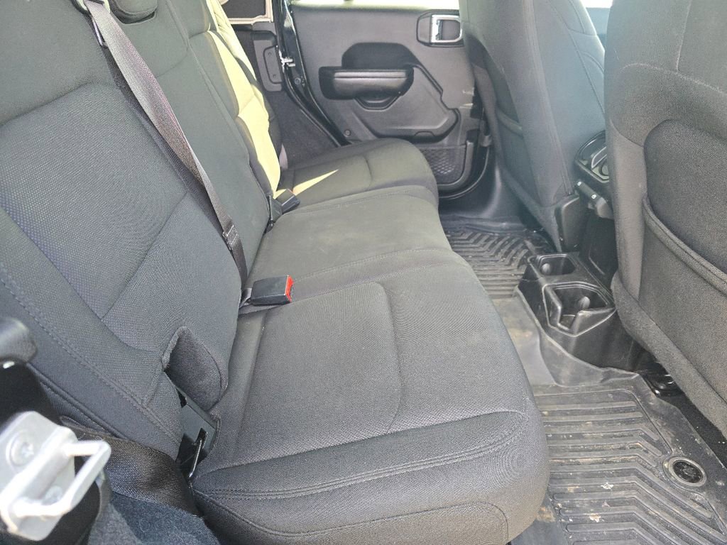 Used 2019 Jeep Wrangler Unlimited Sport AWD/4WD image 17
