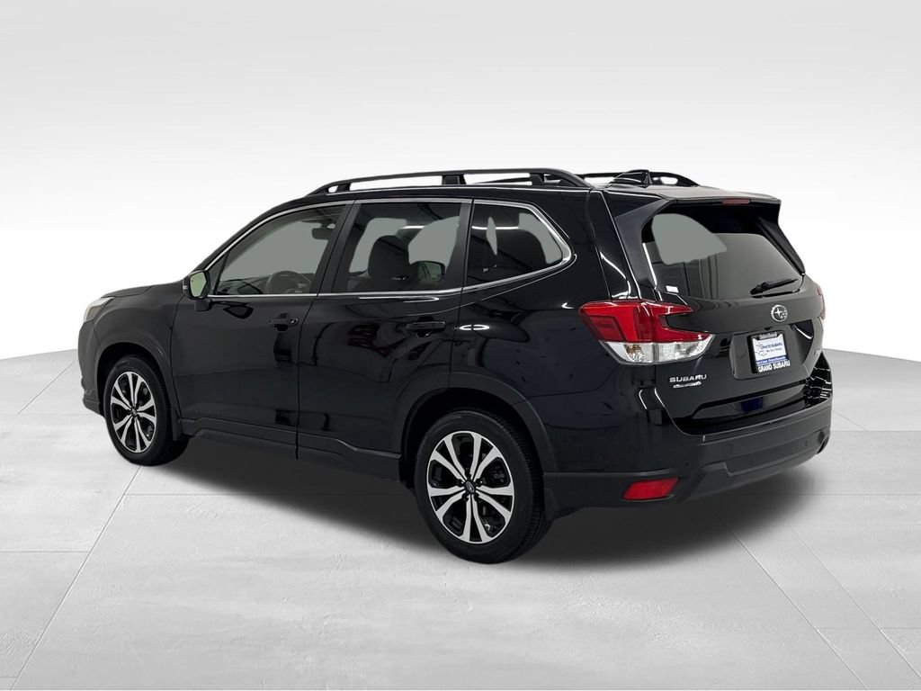 Certified 2024 Subaru Forester Limited AWD/4WD image 6