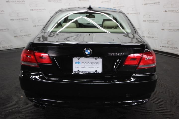 Used 2010 BMW 328i xDrive Coupe image 5