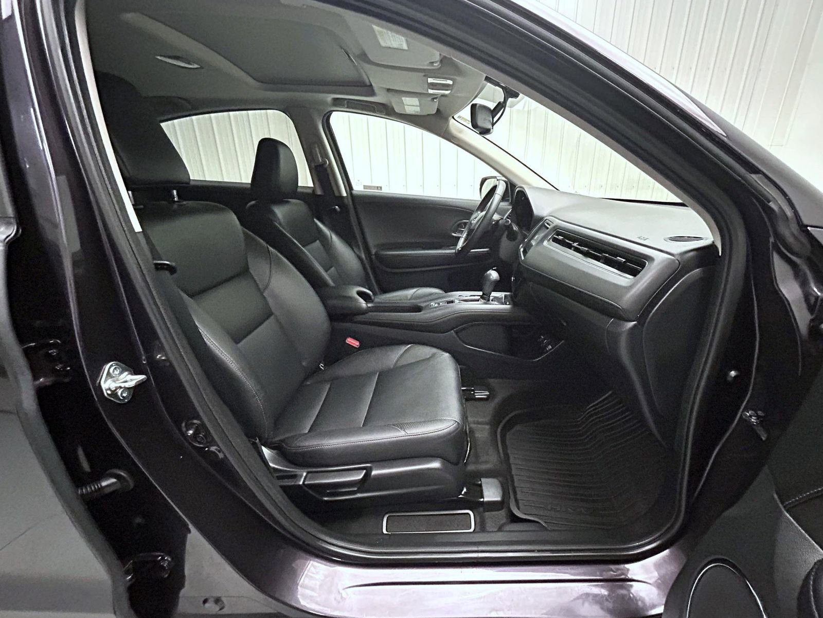 Used 2018 Honda HR-V EX-L image 15