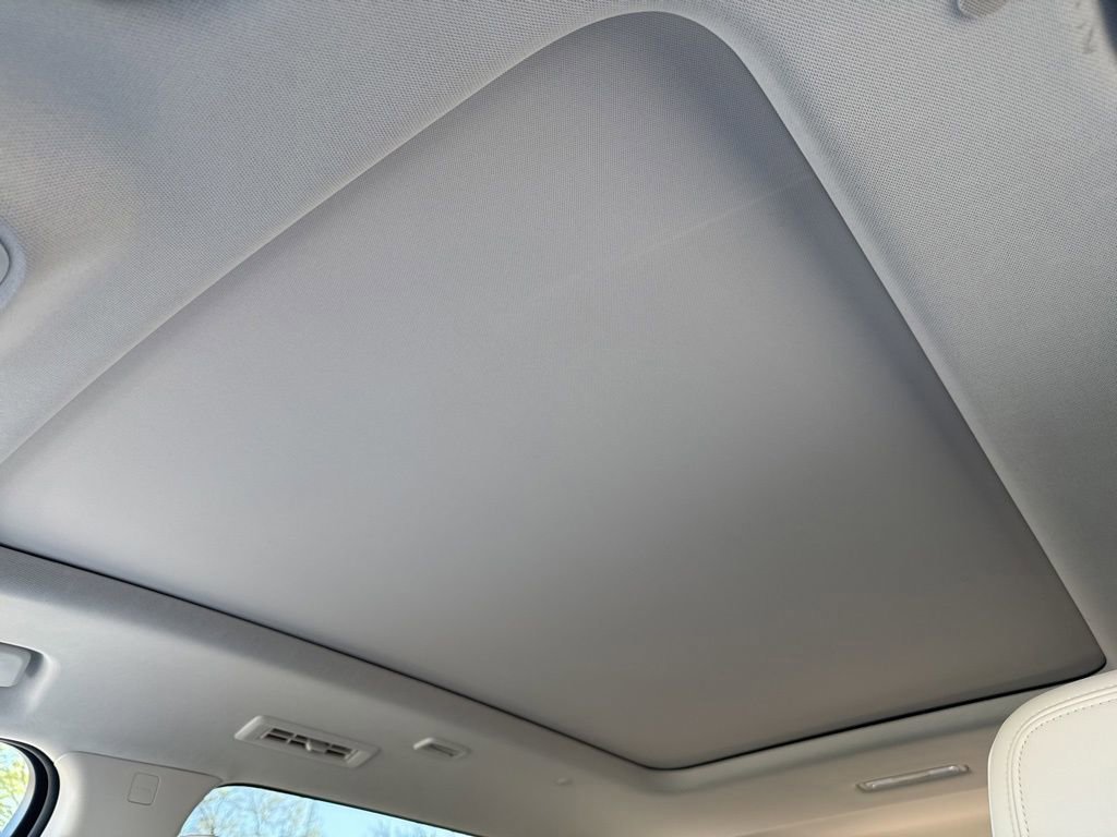 New 2026 Buick Enclave Avenir w/ Super Cruise Package image 43