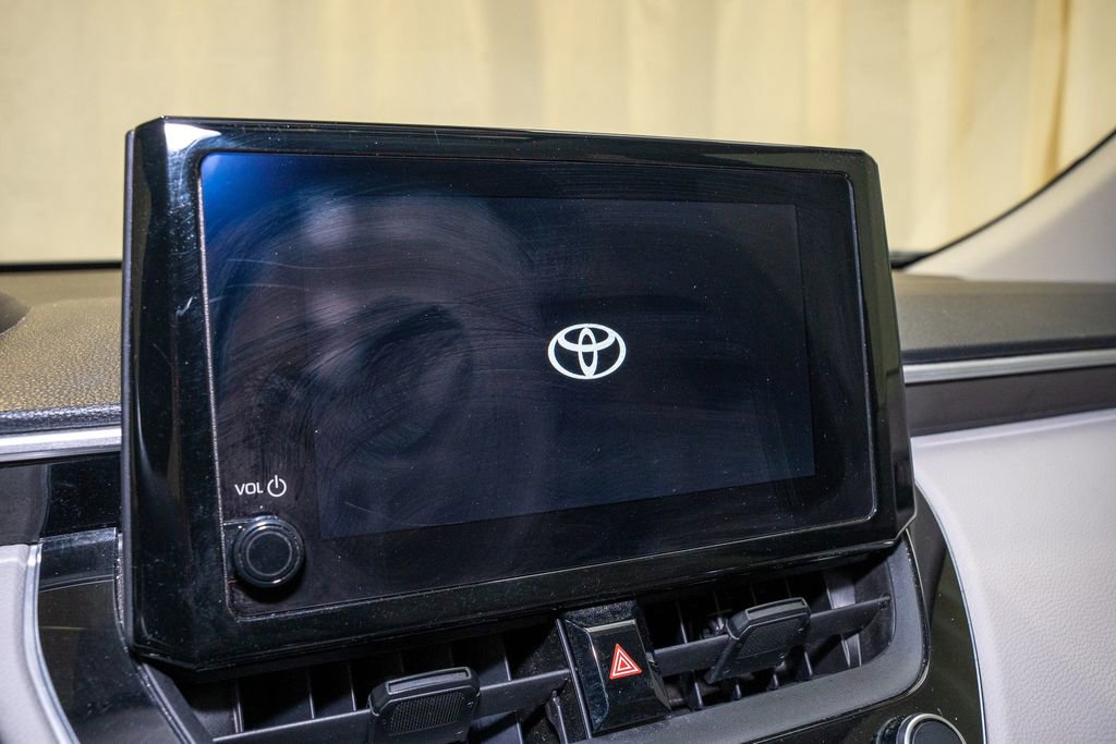 Used 2023 Toyota Corolla Cross LE image 12
