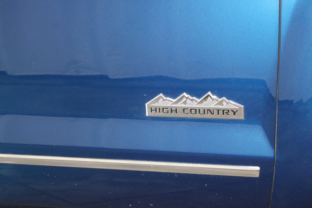 Used 2019 Chevrolet Silverado 2500 High Country w/ Duramax Plus Package AWD/4WD image 12