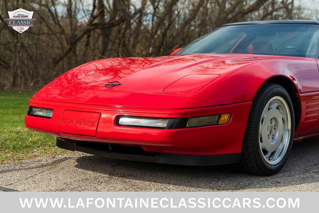 Used 1991 Chevrolet Corvette Coupe image 22