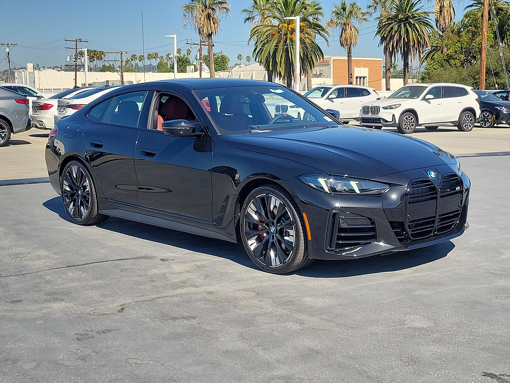 New 2026 BMW M440i w/ Parking Assistance Package RWD image 4