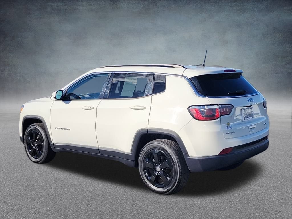 Used 2018 Jeep Compass Latitude w/ Popular Equipment Group image 9