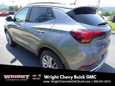 Used 2022 Buick Encore GX Essence w/ Experience Buick Package image 5