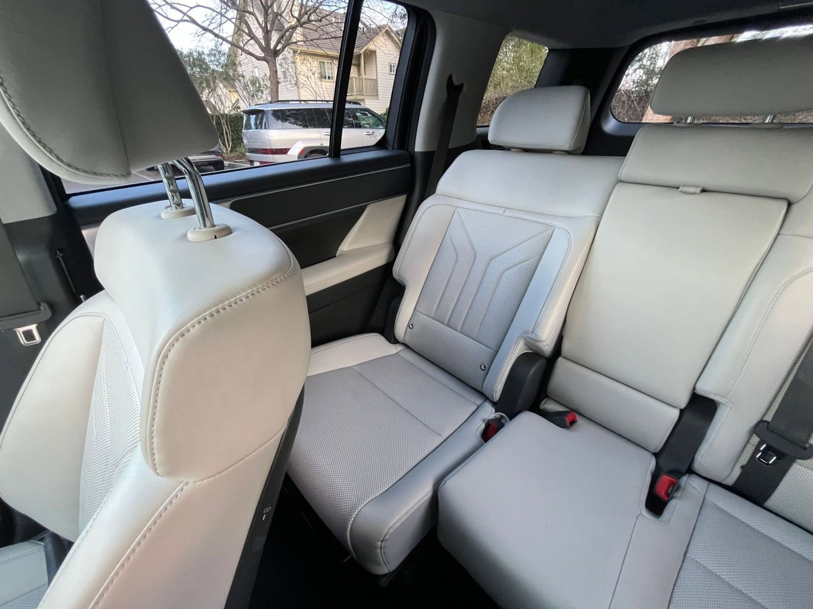 Used 2025 Hyundai Santa Fe SEL image 40