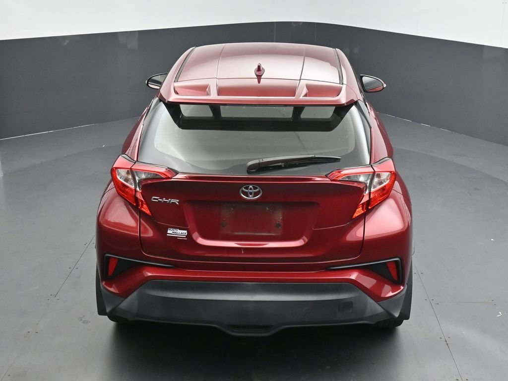 Used 2018 Toyota C-HR XLE FWD image 16