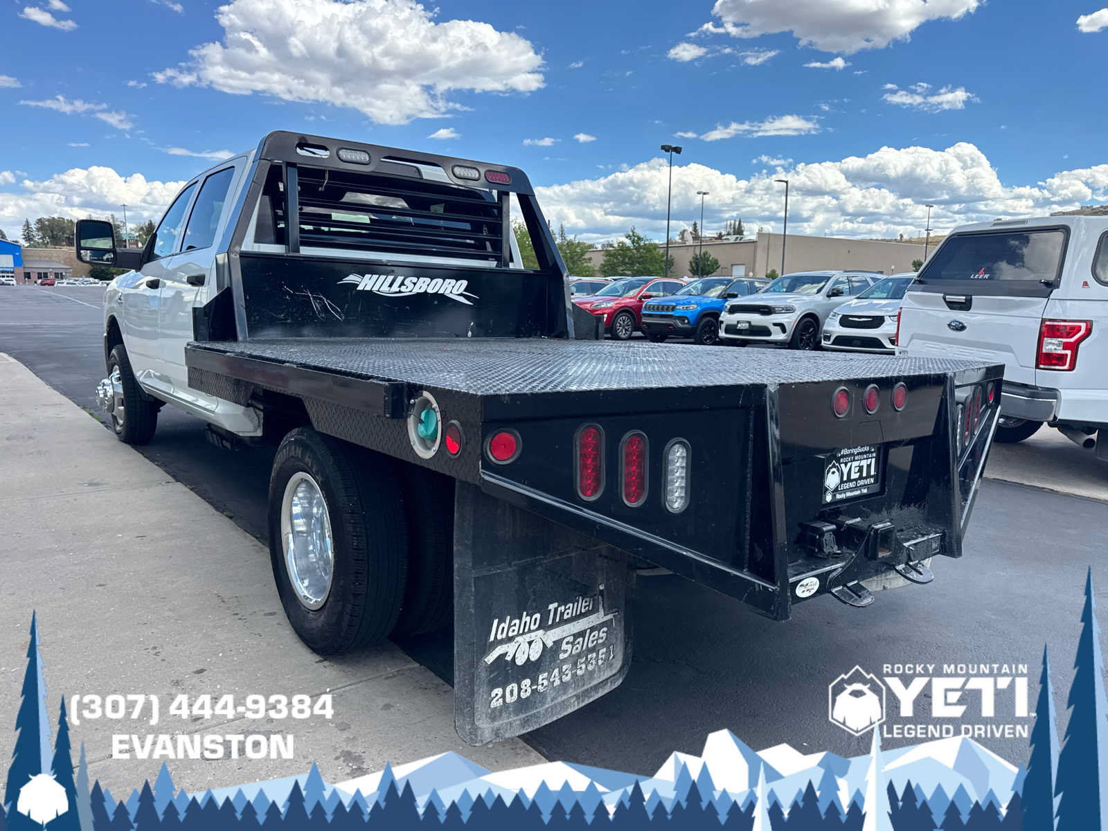 Used 2024 RAM 3500 Tradesman w/ Chrome Appearance Group AWD/4WD image 5