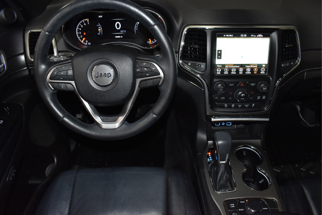 Used 2018 Jeep Grand Cherokee Limited AWD/4WD image 27